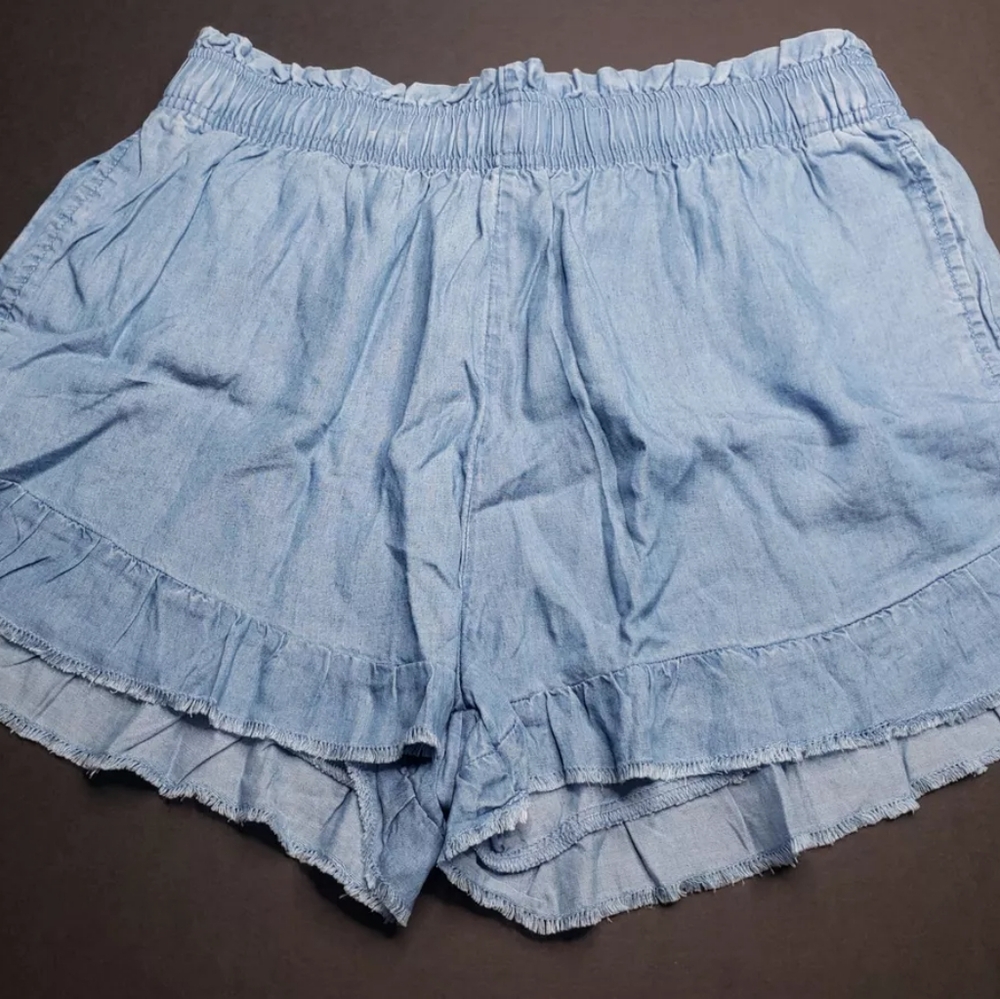 Aerie Chambray Shorts Frayed Hem, High Rise, Blue, Size Medium, MSRP $40 - NWT